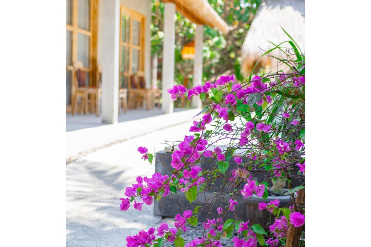 Golden Garuda Cottages Polilit Exterior foto